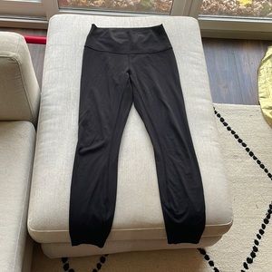 Size 6 Wunder Under Lulus GUC